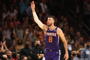 关于NBA常规赛集结日再迎强敌，广州队调整名单，主帅态度：引发热议，控场能力受关注的信息