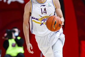 CBA常规赛赛程吃紧，法兰克福集结日调整名单，气氛紧张，赛季目标并未改变的简单介绍