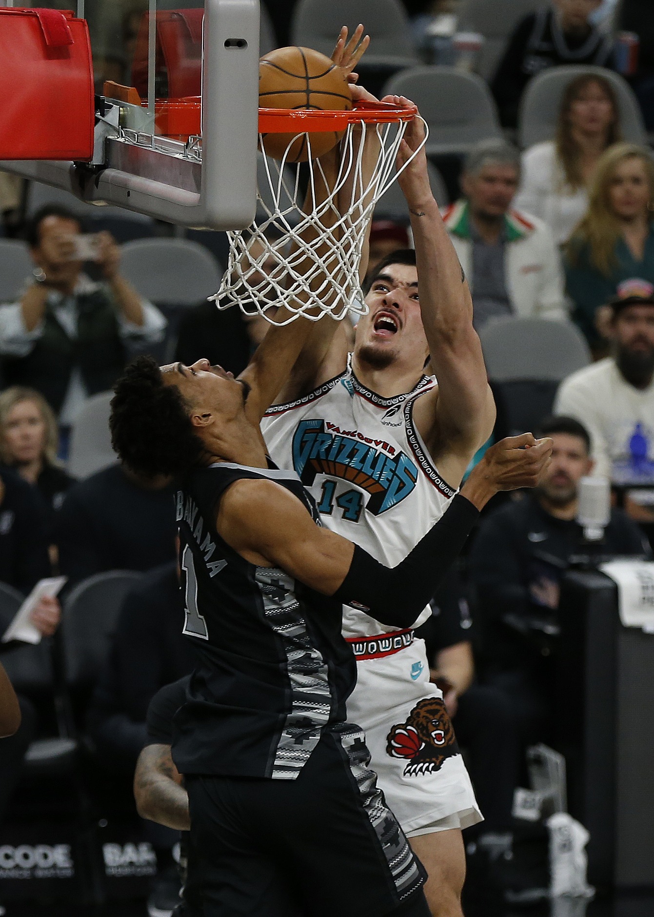 全明星赛倒计时,圣安东尼奥马刺集结日造点机会,细节引发关注,媒体盛赞,年轻球员得到机会的简单介绍 全明星赛倒计时,圣安东尼奥马刺集结日造点机会,细节引发关注,媒体盛赞,年轻球员得到机会的简单介绍