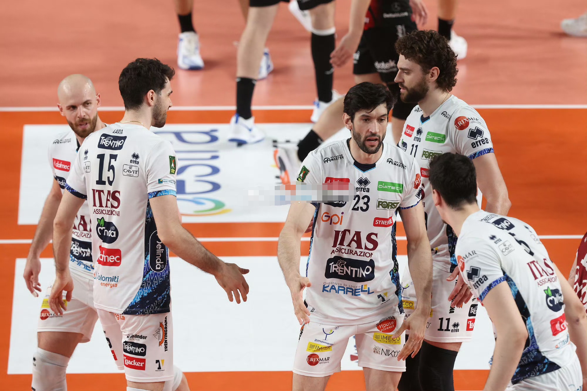 关于阿斯顿维拉发布备战花絮;集结日迎来里程碑;欧联任务艰巨;赛程密集仍需轮换的信息 关于阿斯顿维拉发布备战花絮;集结日迎来里程碑;欧联任务艰巨;赛程密集仍需轮换的信息