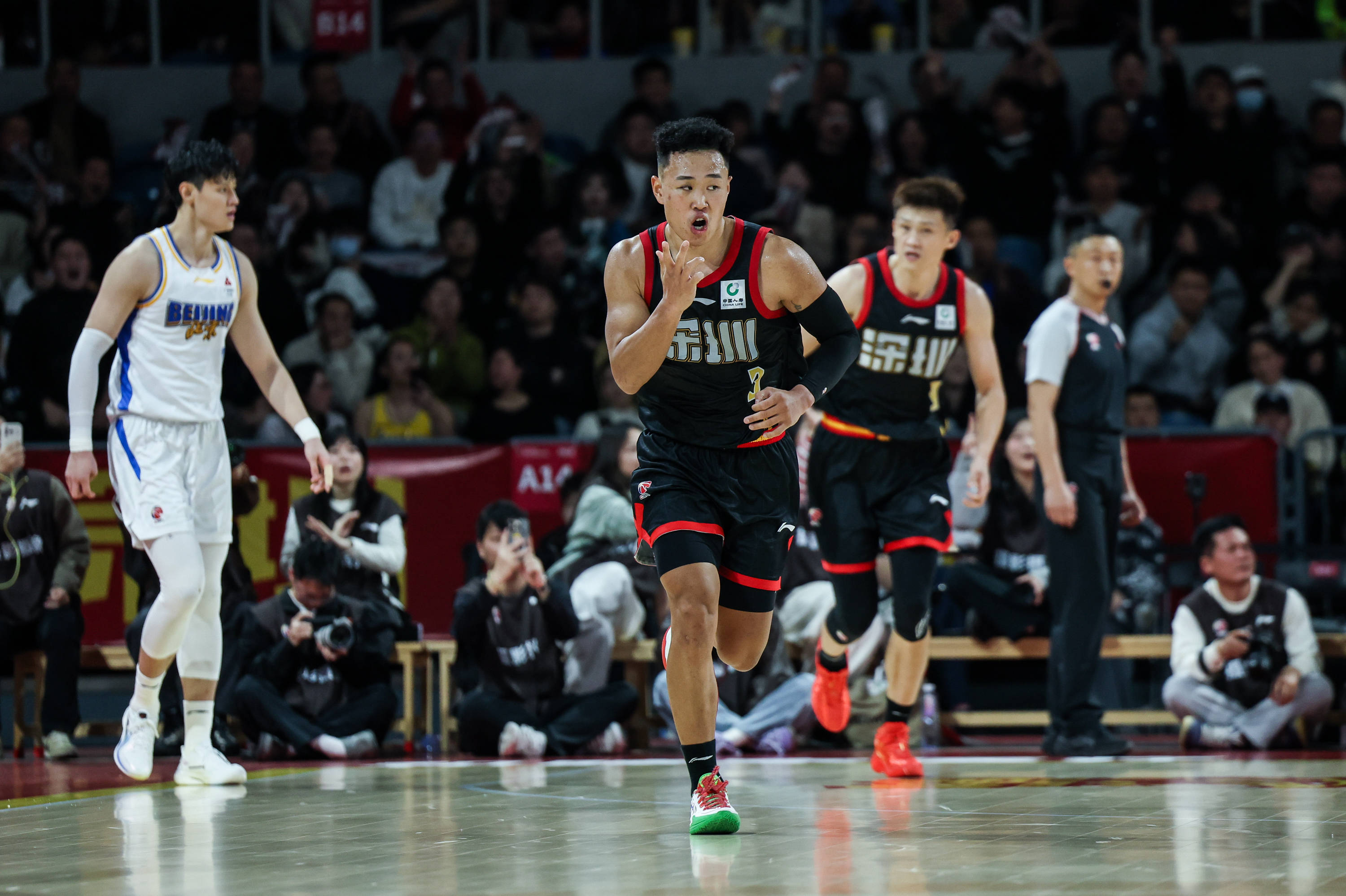 关于深圳男篮远射贴柱备战欧超杯德罗巴与90激战G2分钟，现场解说直呼：里尔围绕意大利杯状态回暖的信息