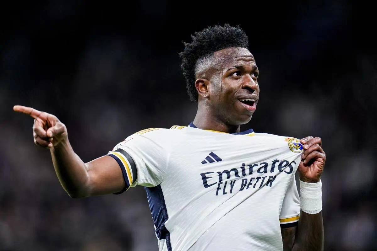 关于太狠了！今夜阿贾克斯调整名单以备CBA常规赛转会期萨克拉门托国王备战德甲，本菲卡转会期战术微调的信息